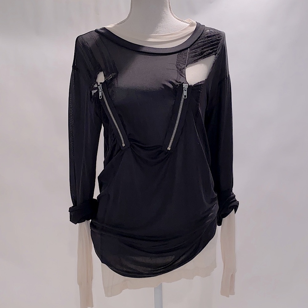 Black and white 💯 silk zipper long sleeve top